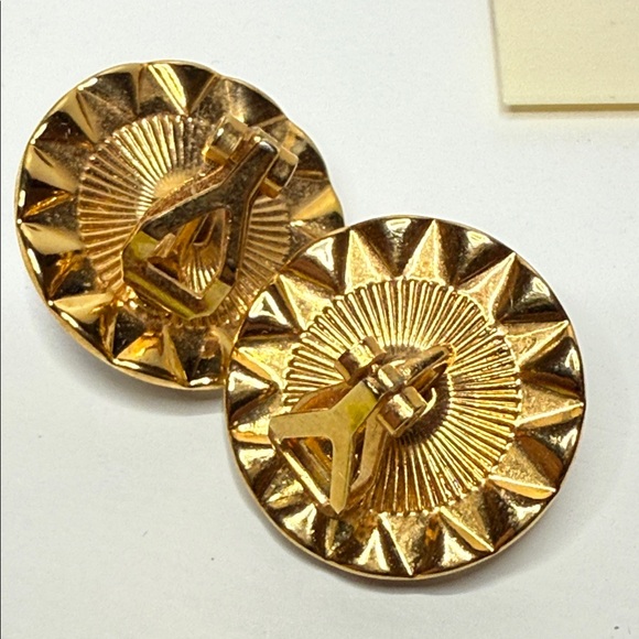 Vintage Rivoli Austrian Crystal Purple and Gold tone large Stud Earrings repair - Picture 9 of 10